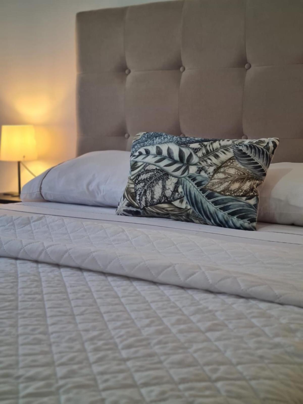 Harbour'S Way, Spacious And Cosy Apartment, With Ac Olhão Екстериор снимка